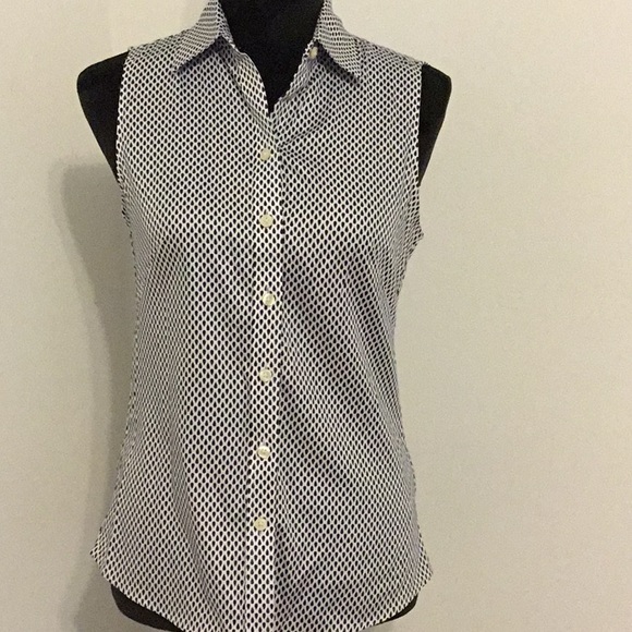 Banana Republic Tops - Banana Republic Button up shirt